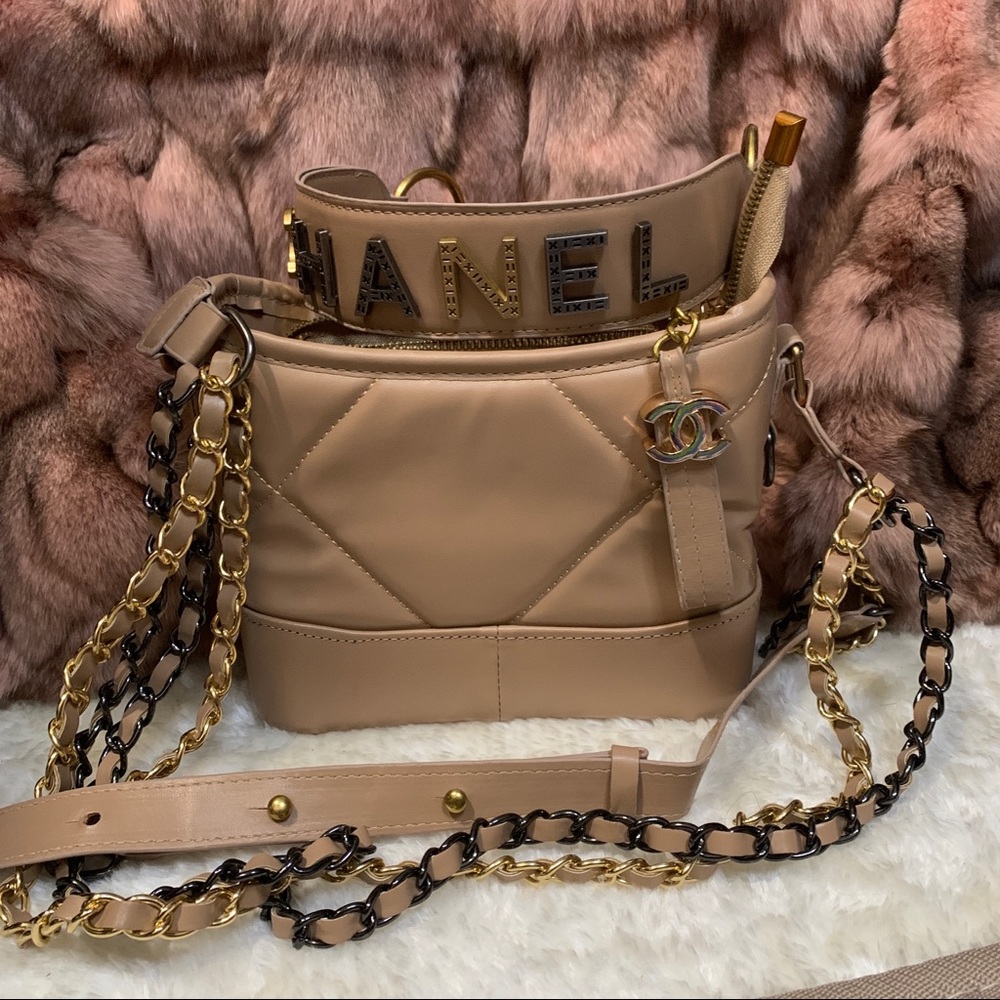 Brand new ( no tag ) nude no brand Gabrielle bag #smallbag#cute#beige